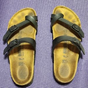 Black Leather Youth Birkenstocks size 35